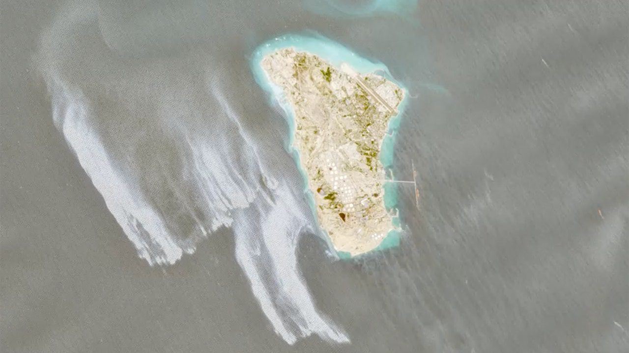 oil-slick-kharg-island-reuters.jpg