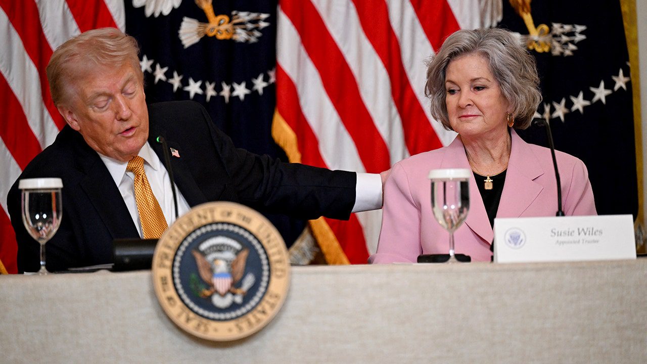 president-donald-trump-susie-wiles-march-16-2026.jpg