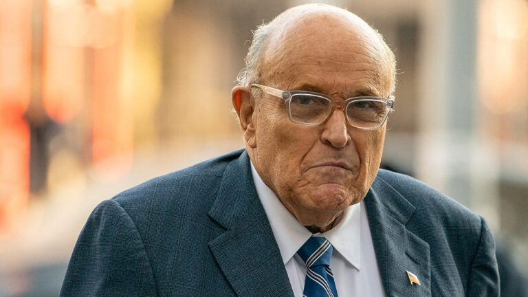rudy-giuliani-arriving-federal-court.jpg