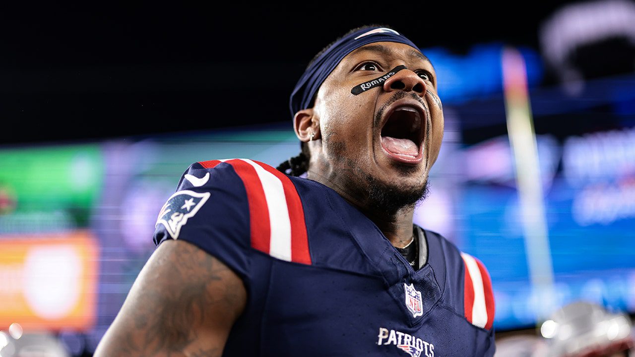 stefon-diggs-chargers-patriots.jpg