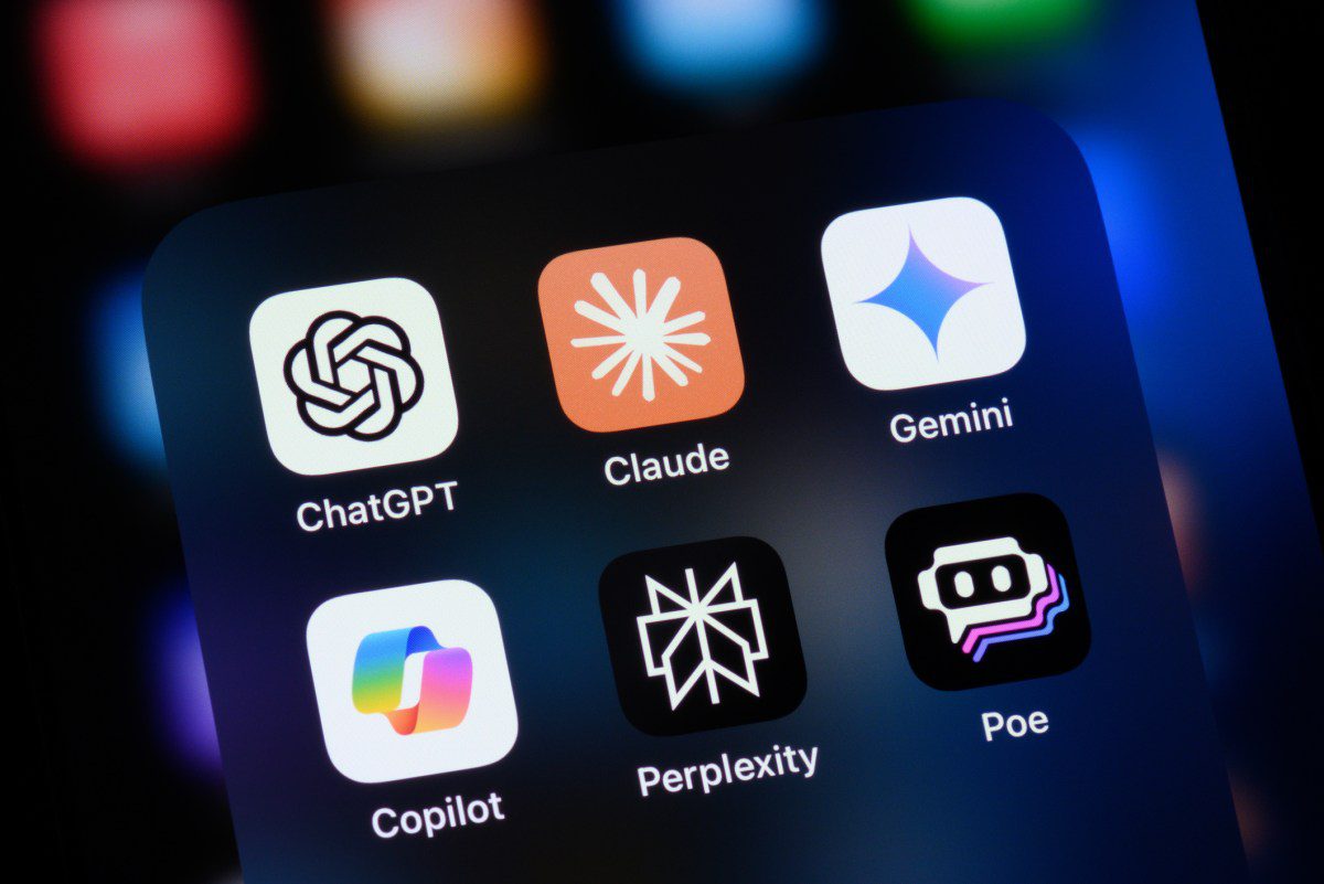 1782333063_claude-app-centered-in-ai-apps-GettyImages-2167861906.jpg