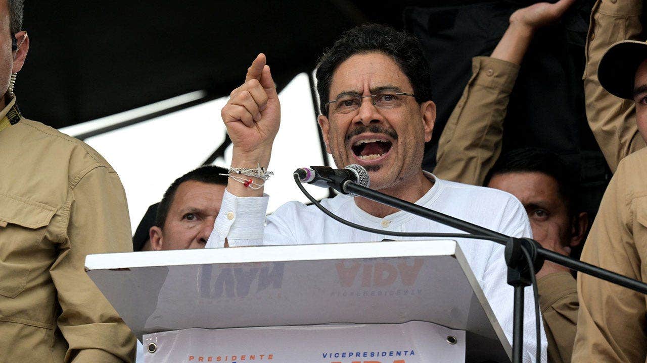 Ivan-Cepeda-campaign-rally.jpeg