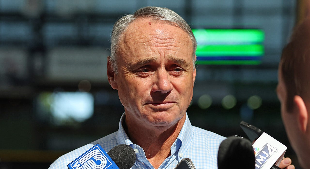 Rob-Manfred.jpg