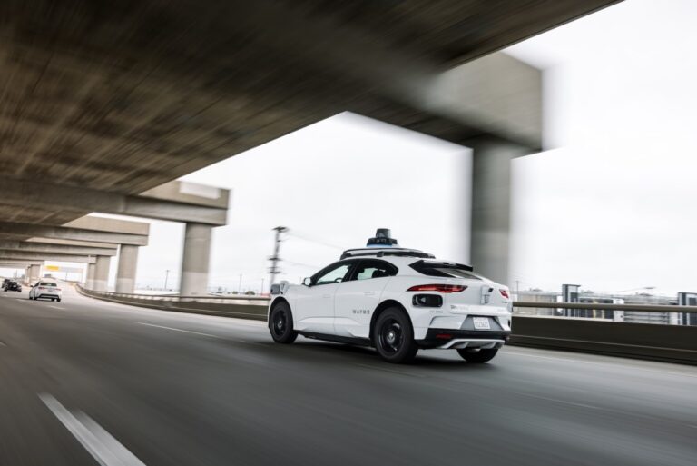 SF_WAYMO-FREEWAY_SIDE.jpg