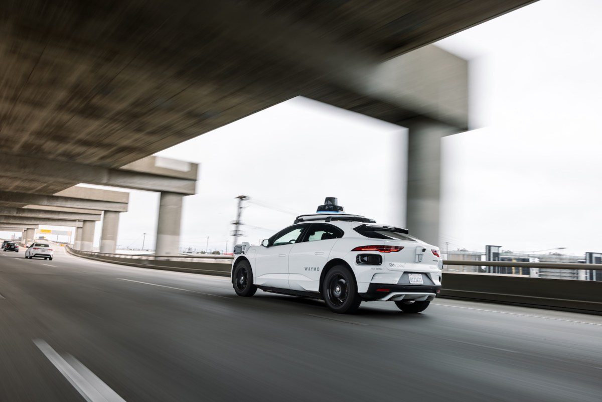 SF_WAYMO-FREEWAY_SIDE.jpg