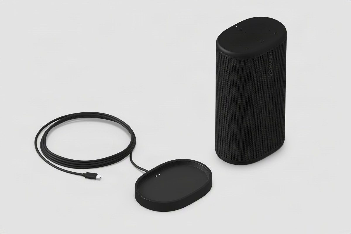 Sonos-Play-With-Wireless-Charging-Base-Black.jpg