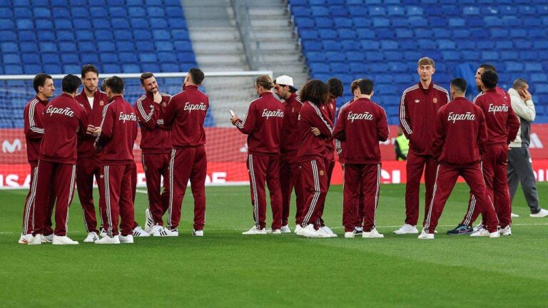 Spain-national-football-team-pregame.jpeg