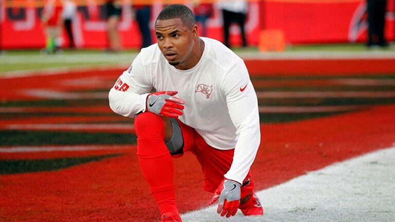 Tampa-Bay-Buccaneers-running-back-Doug-Martin.jpeg