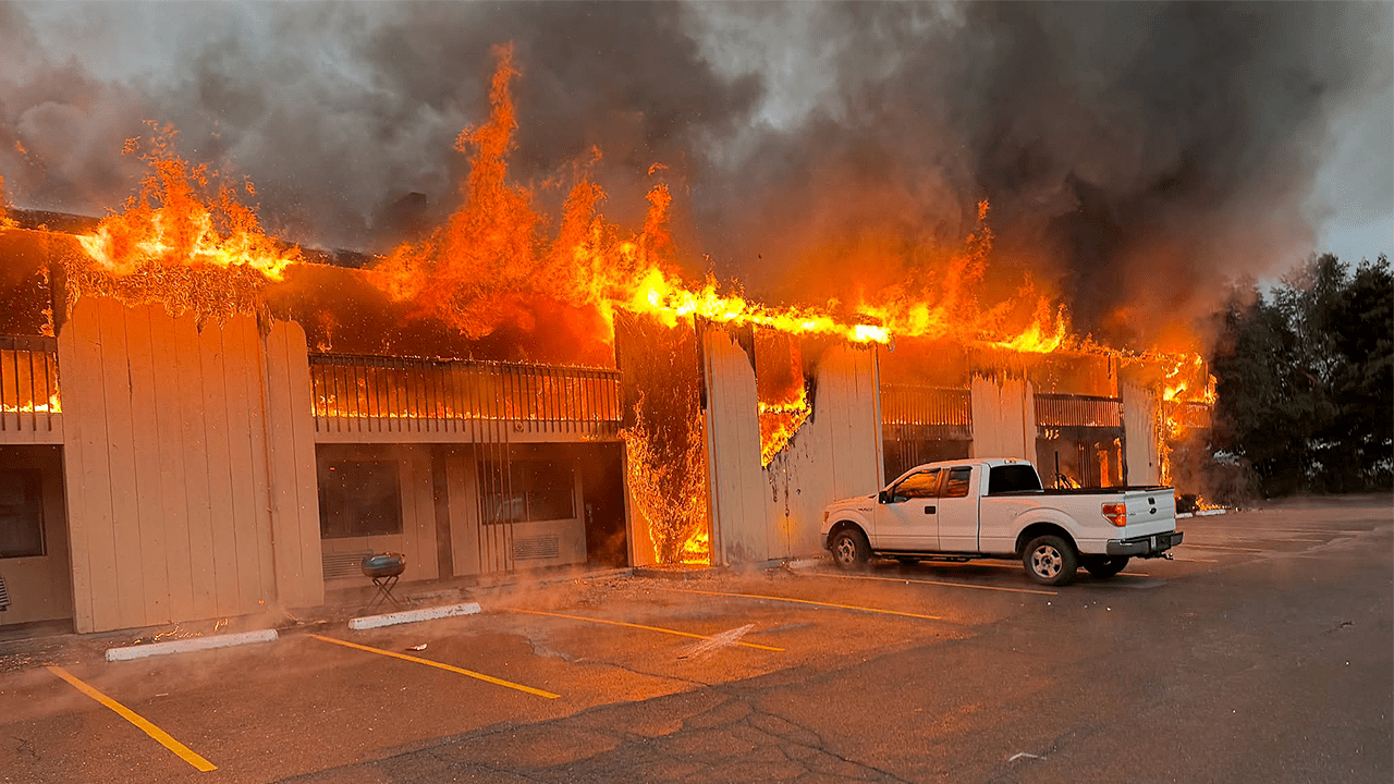 a25d37e4-building-nurning-ny-man-charged.png