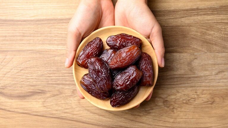 bowl_of_dates.jpeg