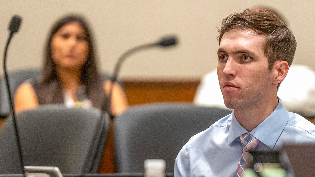 charlie-kirk-killer-tyler-robinson-court-fox-news-027.jpg
