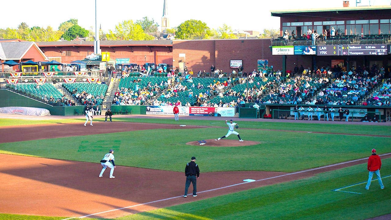 chris-vallimont-pitching-york-fox-news-001.jpeg