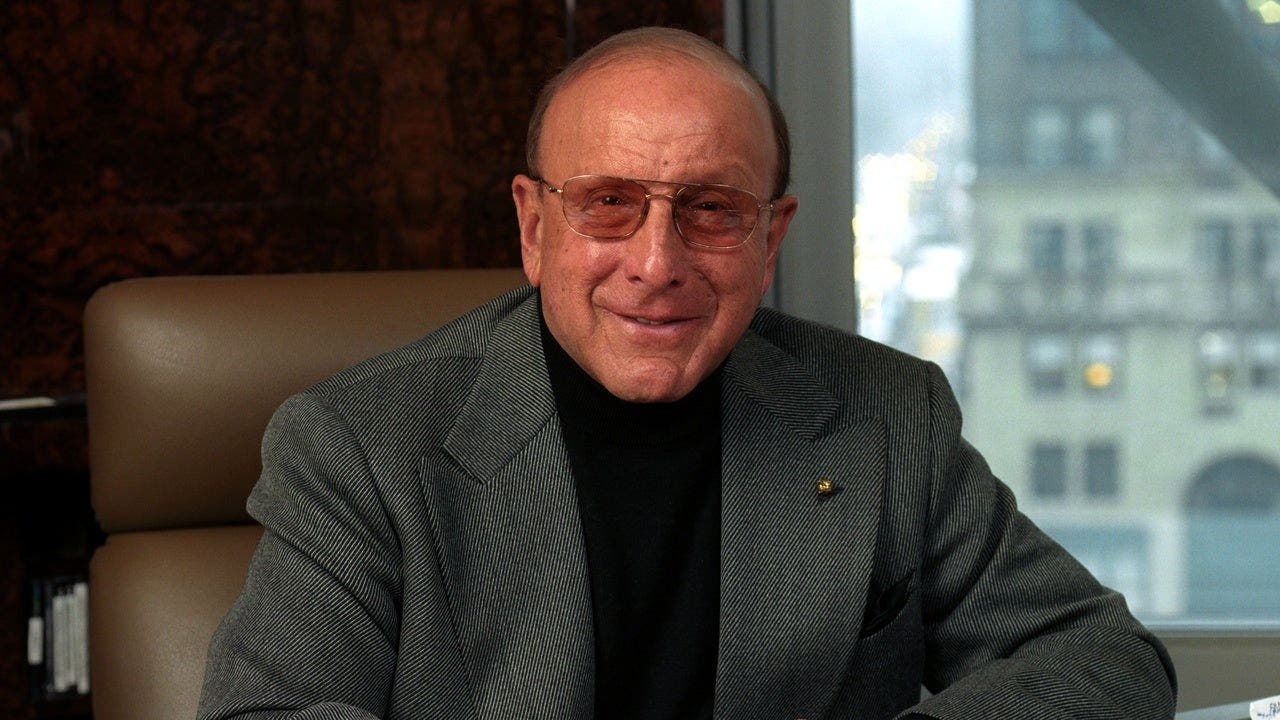 clive-davis-new-york.jpeg