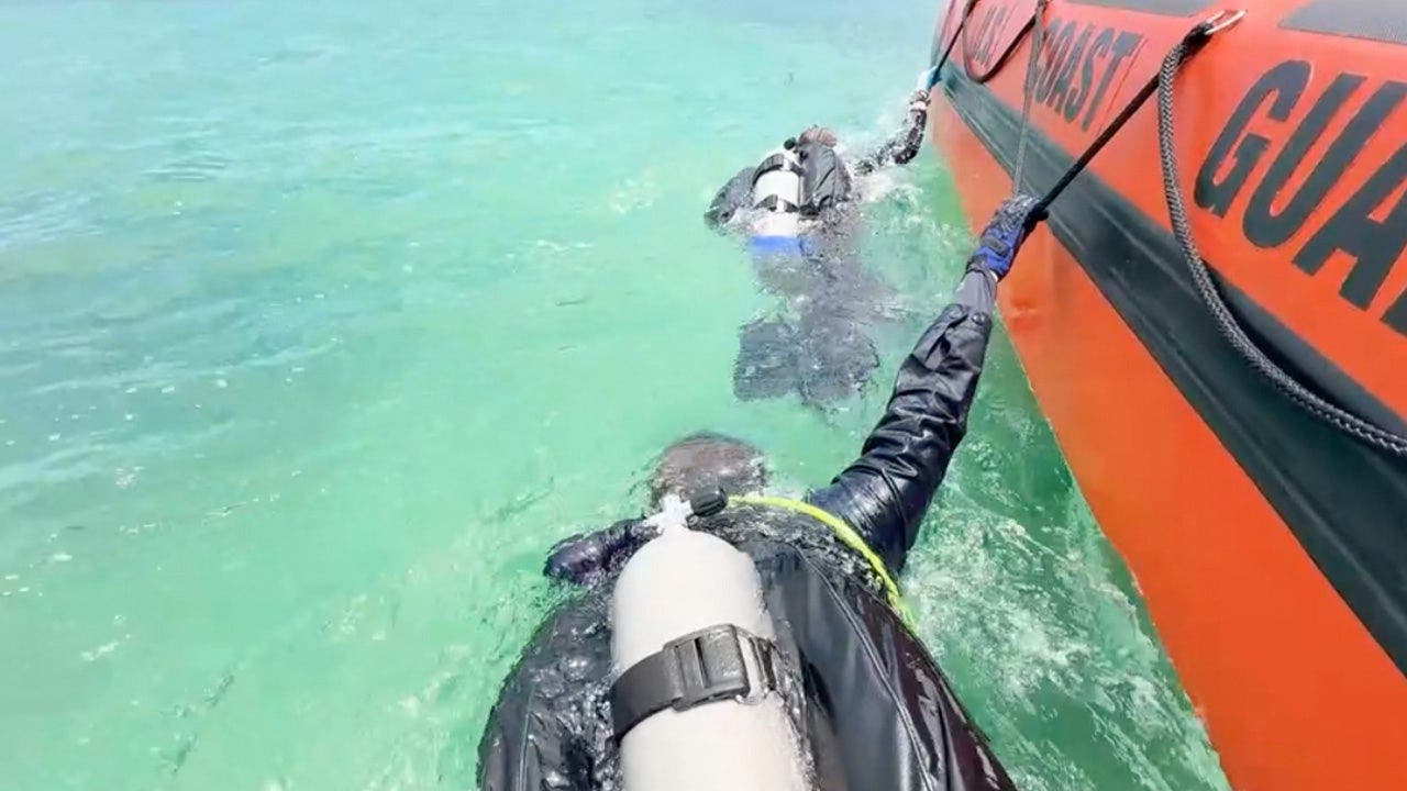 coast-guard-divers-thumb.jpeg