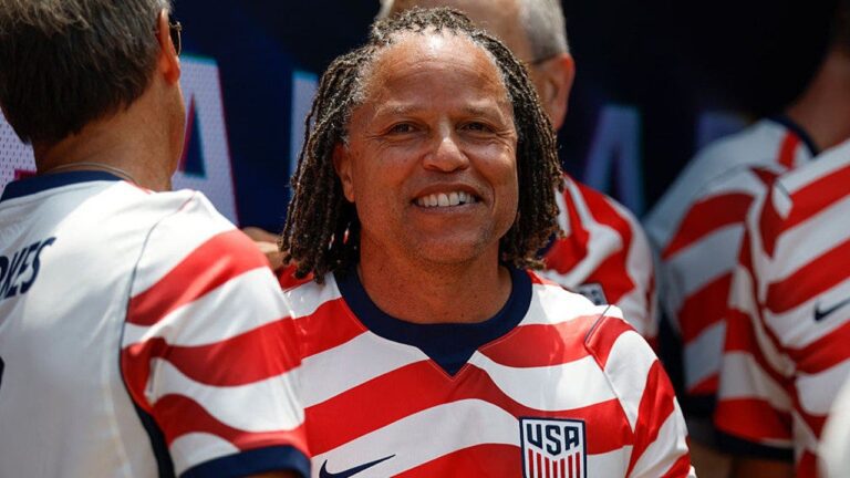 cobi-jones-usmnt-smiling.jpeg