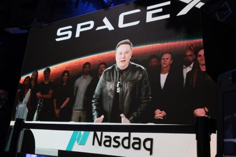 elon-nasdaq-spacex-ipo.jpg