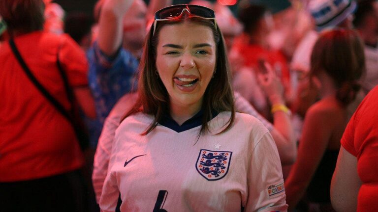 fifa-world-cup-fans-london-fox-news-001.jpeg