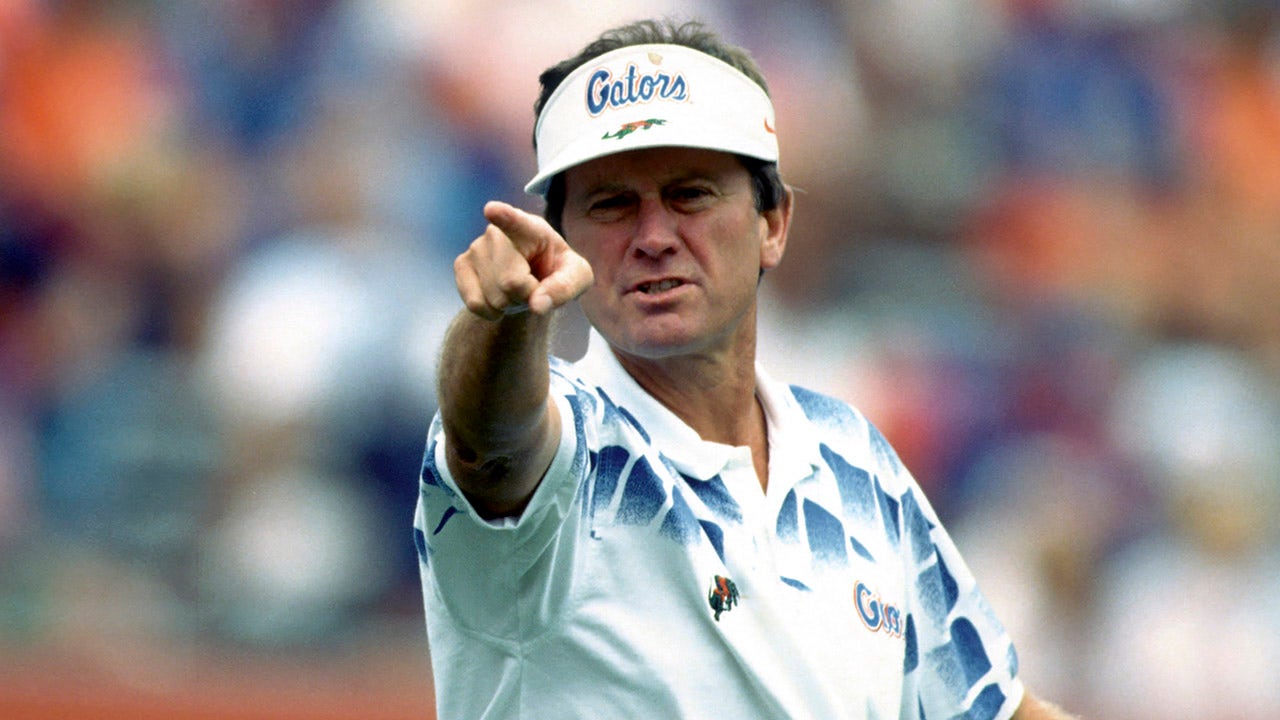florida-steve-spurrier-090825-1.jpg