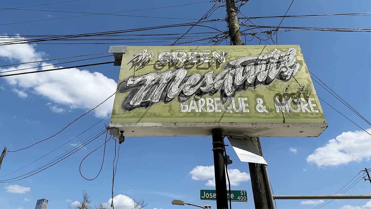 green-mesquite-bbq-joint-texas-1.png