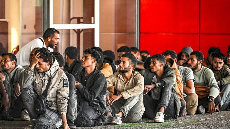 illegal-migrants-greece.jpg