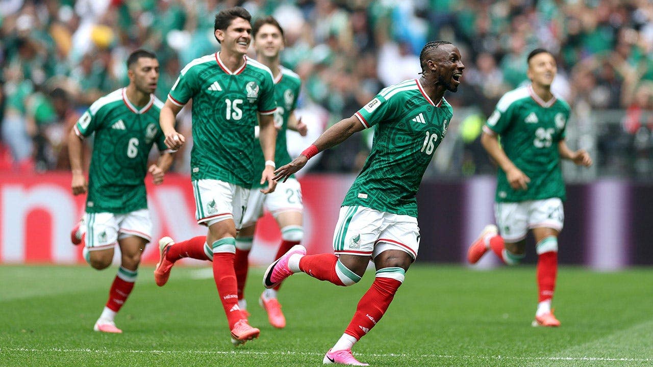 julian-quinones-mexico-goal-fox-news-001.jpeg
