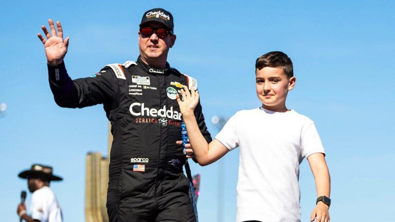 kyle-busch-son-phoenix-raceway-fox-news-001.jpeg