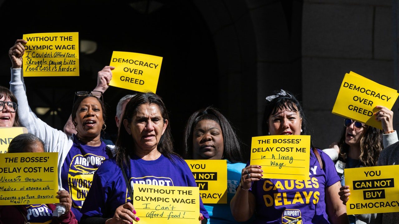 los-angeles-workers-wage-clerk-coalition-drive.jpg