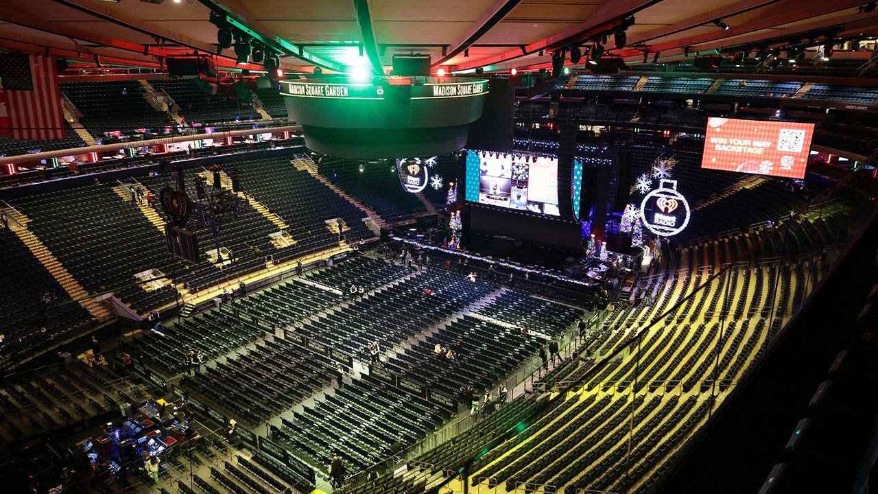 madison-square-garden-arena.jpeg
