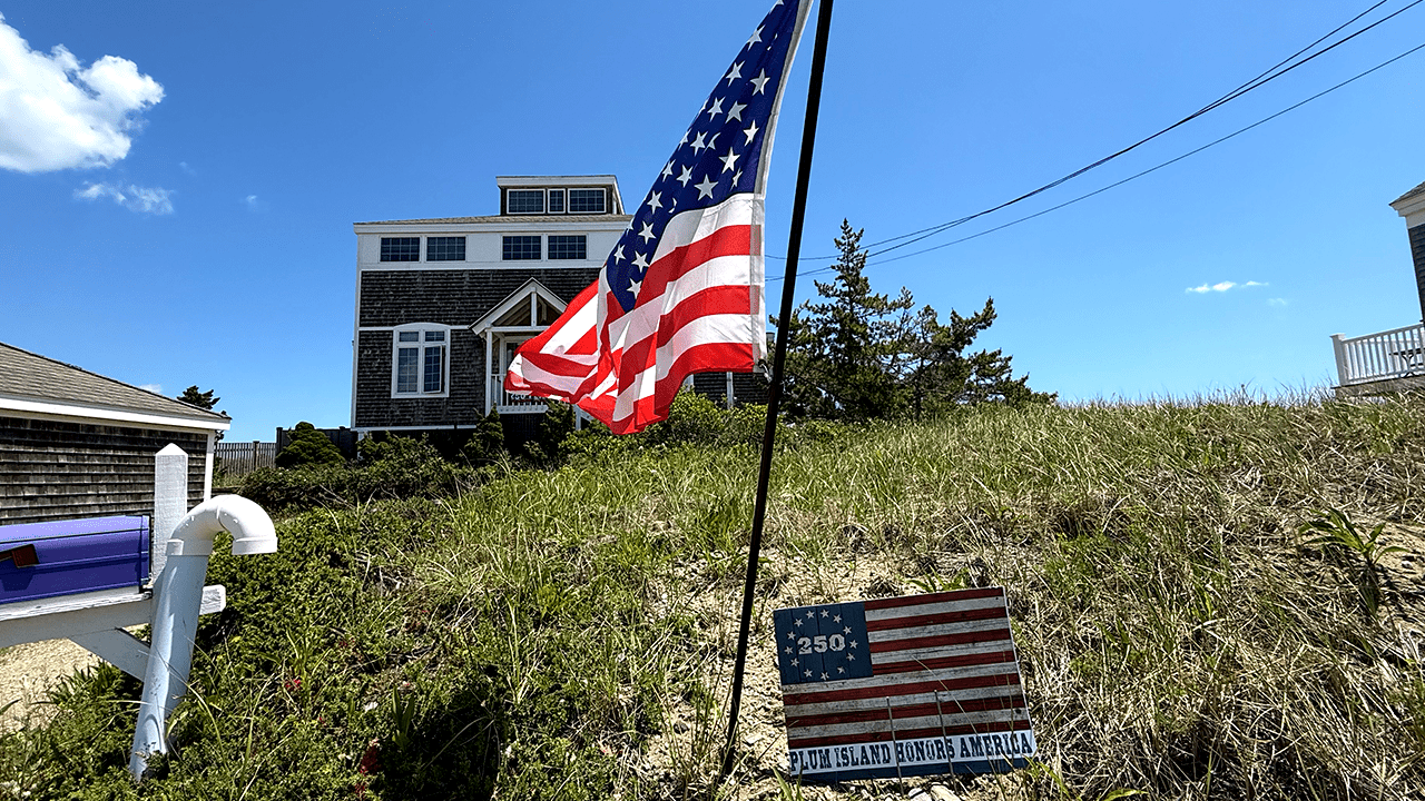 massachusetts-american-flag-plum-island.png