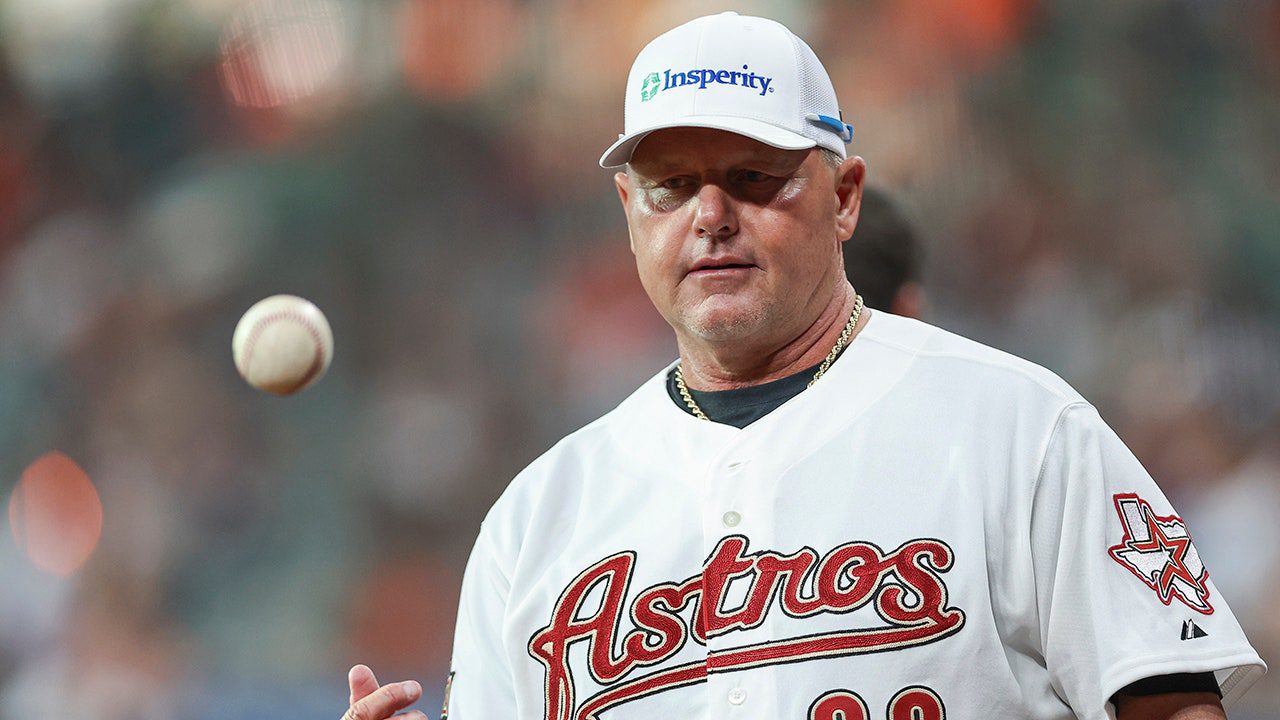 roger-clemens-houston-astros.jpg