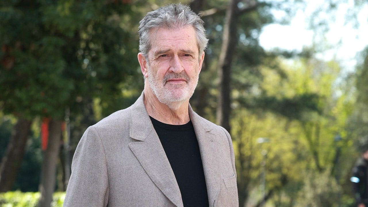 rupert-everett-outside.jpeg