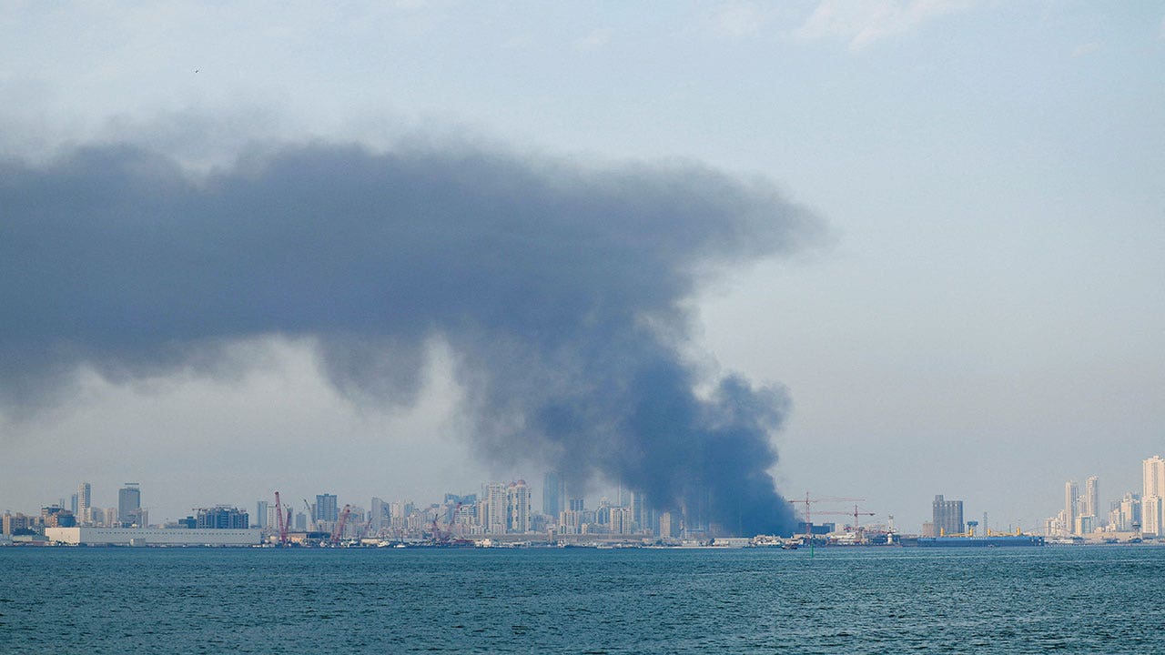 smoke-post-iran-attach.jpg