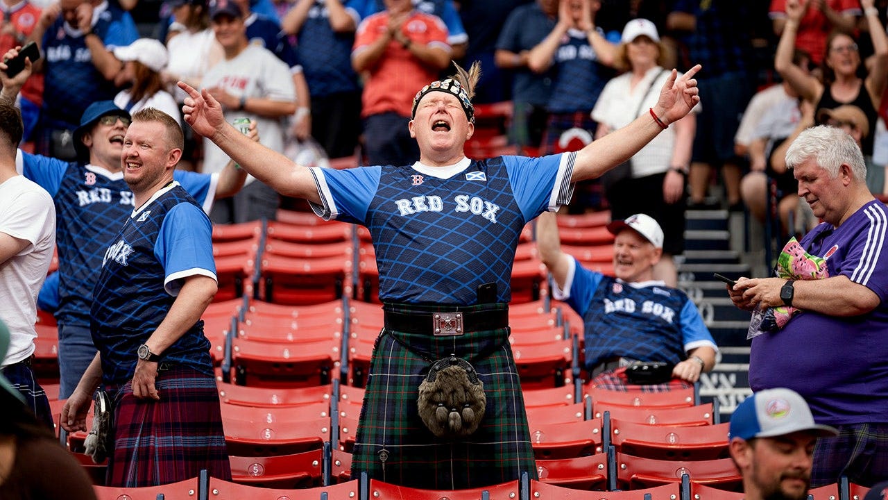 tartan-army-fenway-park-fox-news-002.jpeg