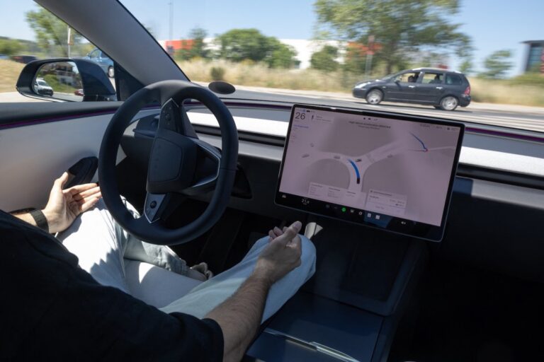 tesla-fsd-GettyImages-2277686230.jpg
