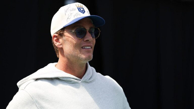 tom-brady-cardvault-kansas-city-fox-news-001.jpeg