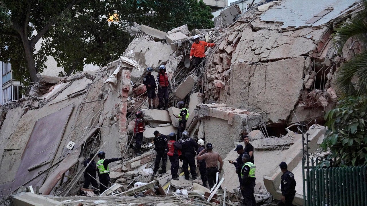 venezuela-earthquake-rescue.jpeg