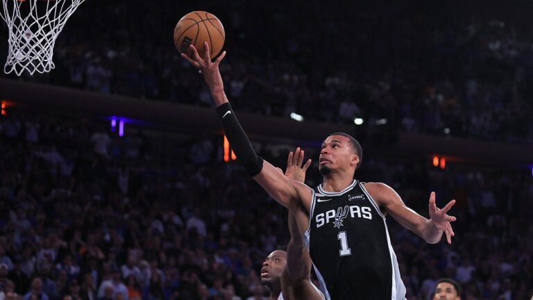 victor-wembanyama-shoots-knicks-fox-news-001.jpeg