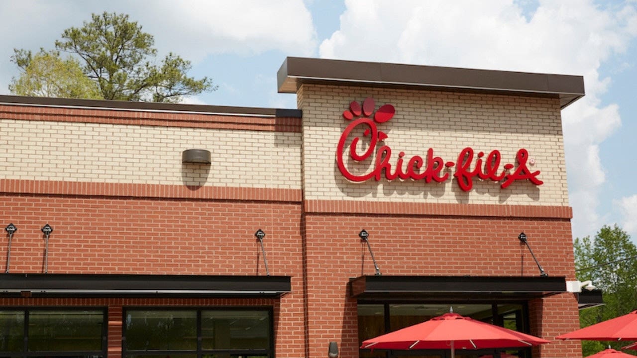 1-Chick-fil-A-data-breach-exposes-customer-accounts.jpg