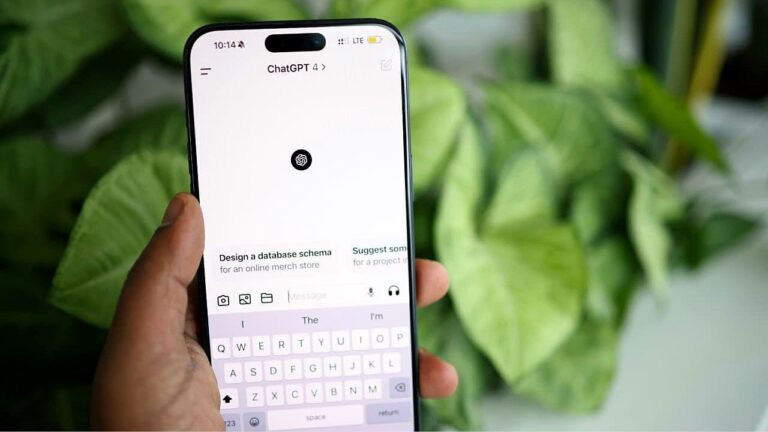 2-fake-chatgpt-apps-are-hijacking-your-phone-without-you-knowing-copy.jpg