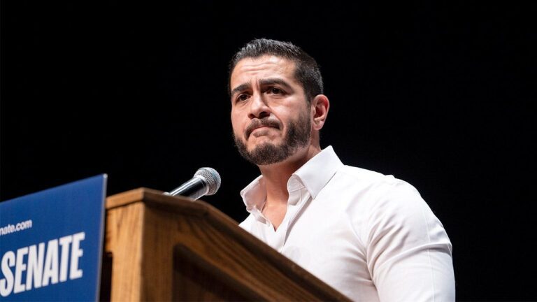 Abdul-El-Sayed-Detroit-rally.jpg