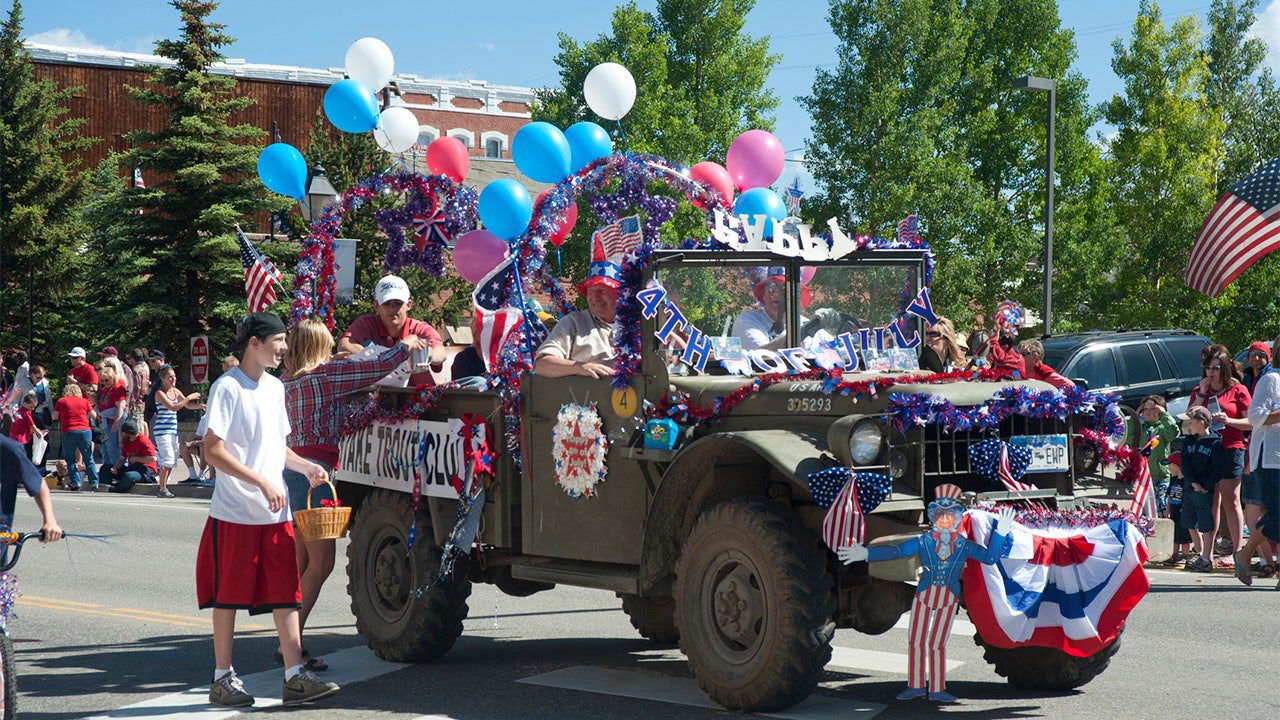 Decorated-Car-iStock-2.jpg