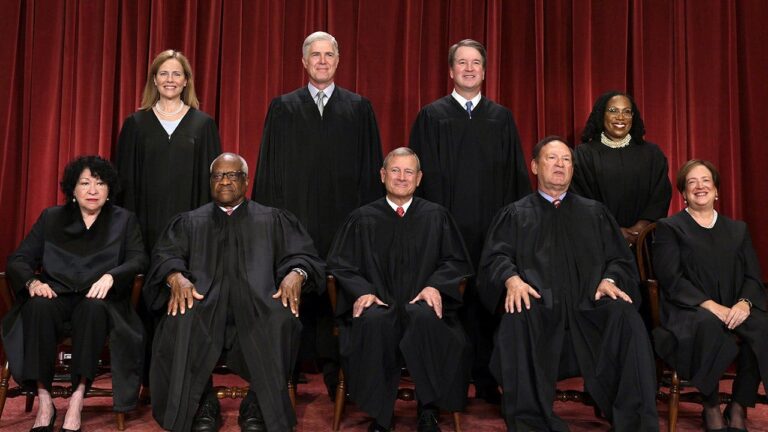 SUPREME-COURT-JUSTICES-USA.jpg