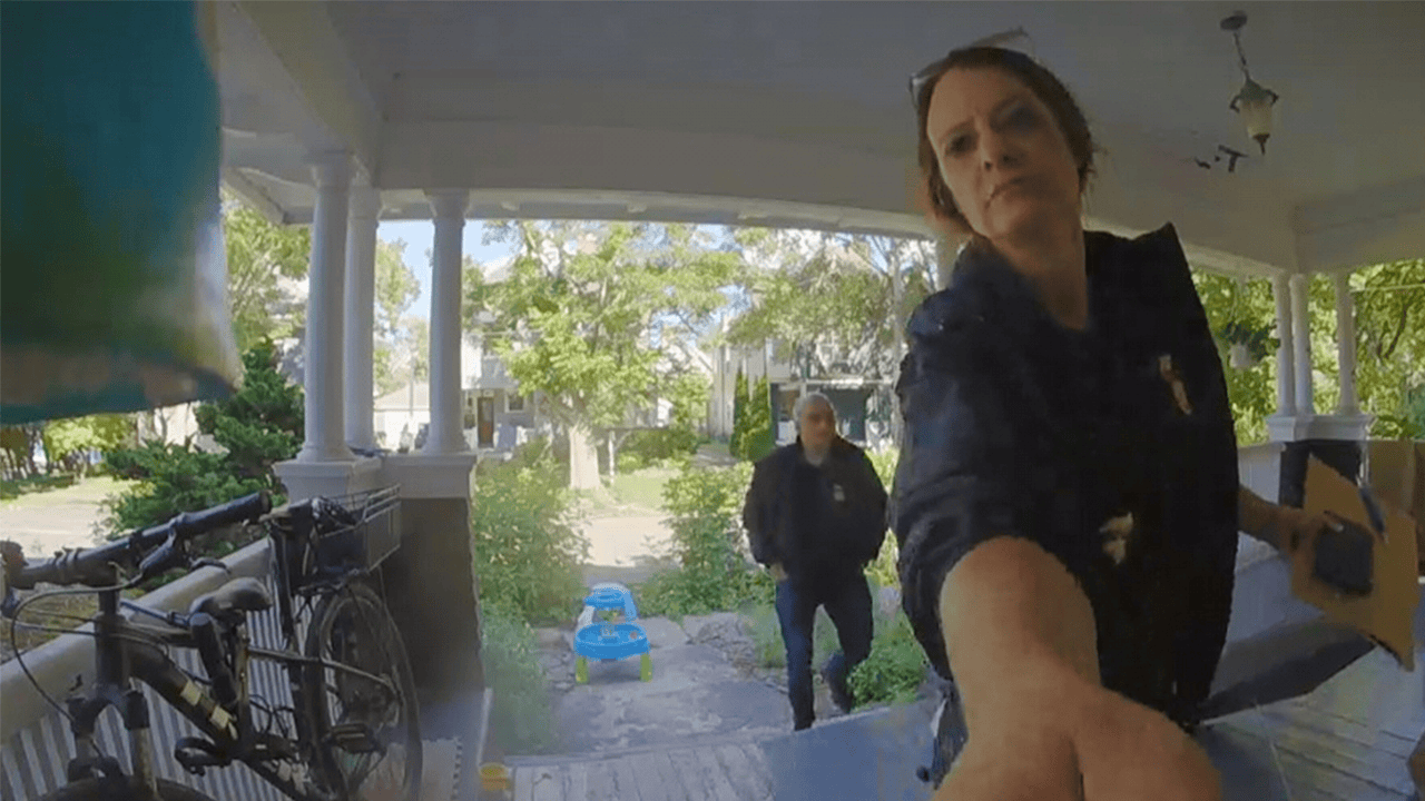 agents-confront-man-anti-ice-email.png
