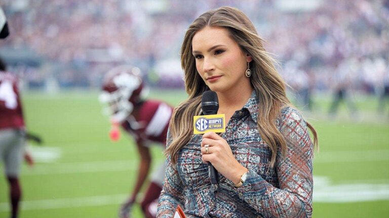 alyssa-lang-espn-reporter-college-football.jpg