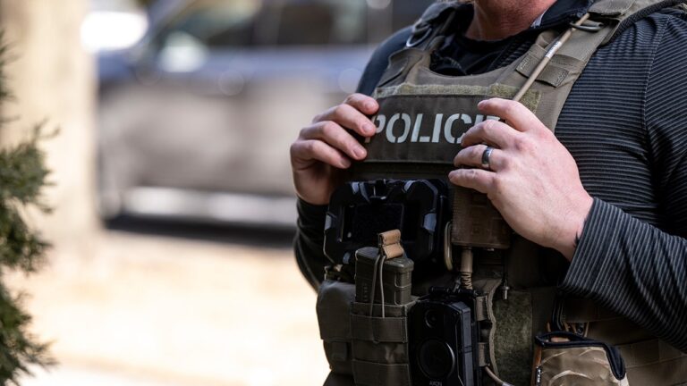 chicago-migrant-arrest-sanctuary-city_01.jpg