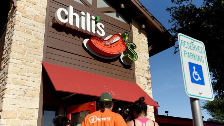 chilis_restaurant.jpg