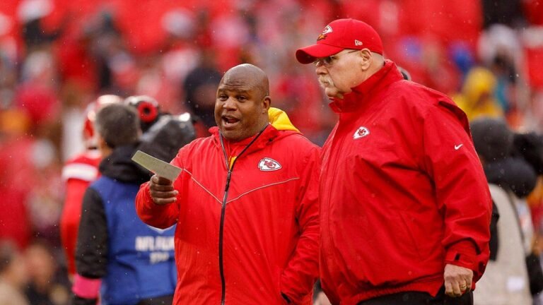 eric-bieniemy-andy-reid-72926.jpg