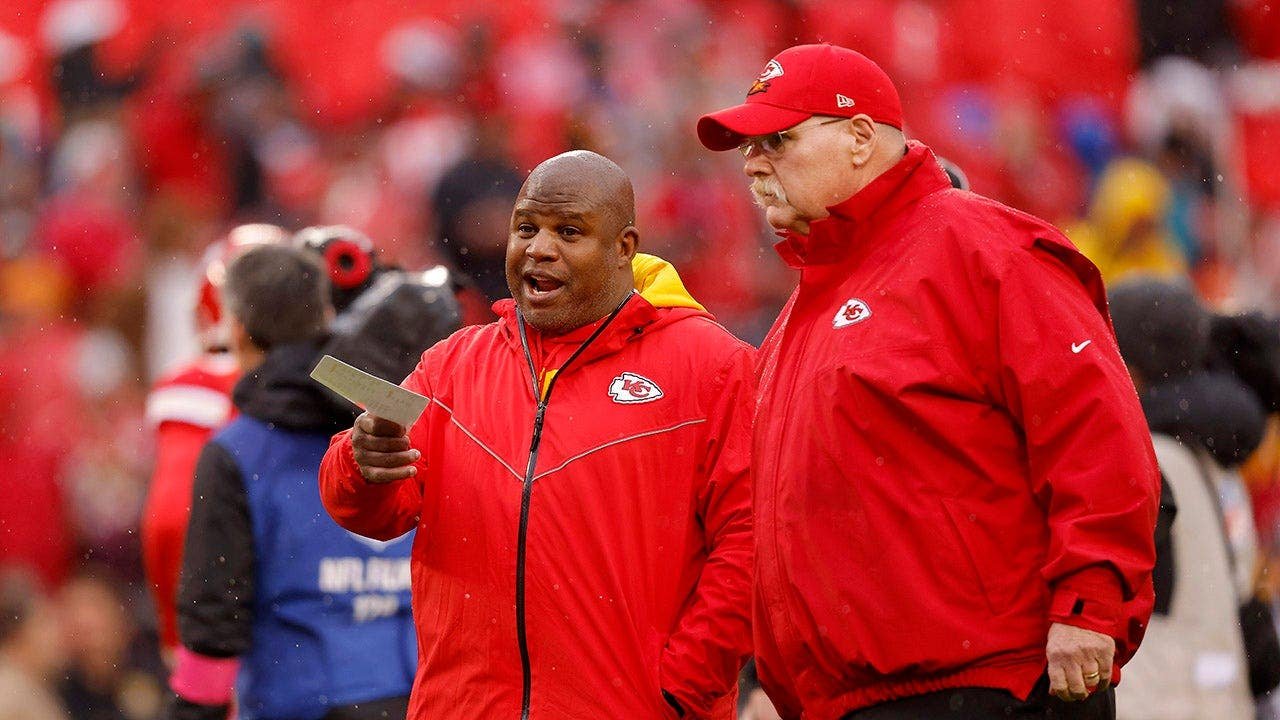 eric-bieniemy-andy-reid-72926.jpg