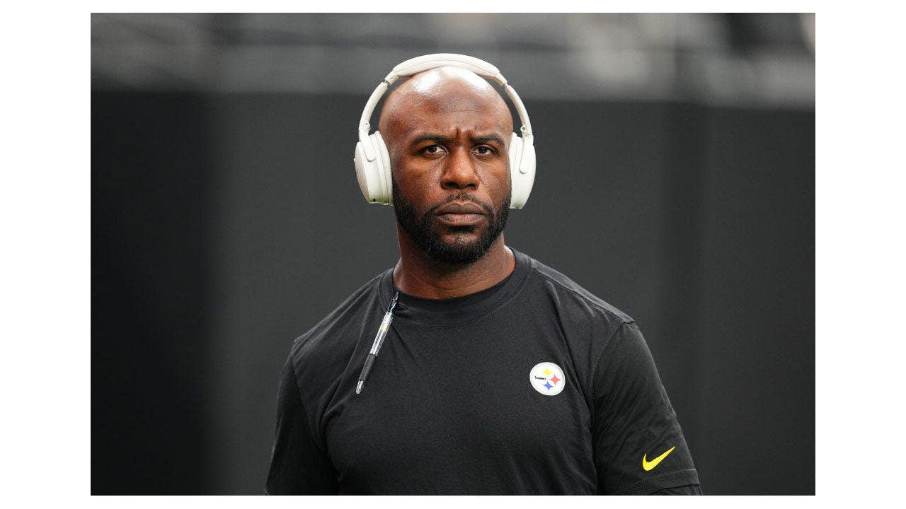 gerald-alexander-steelers-raiders-allegiant.jpg