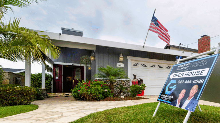 home-for-sale-american-flag.png
